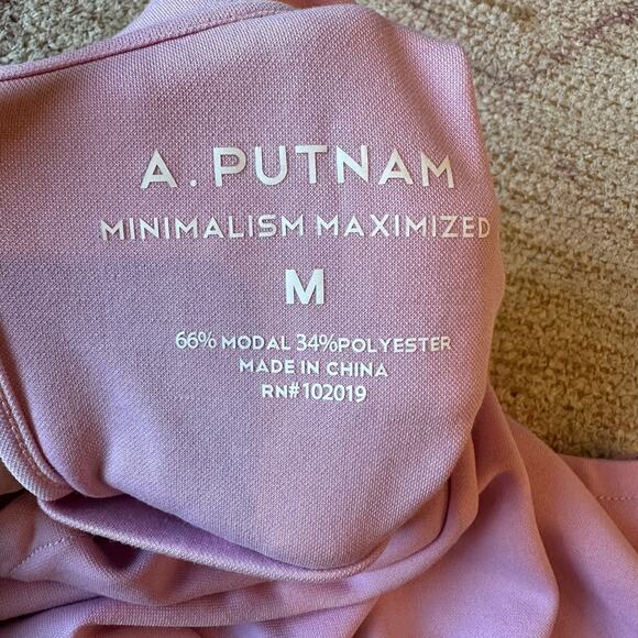 A. PUTNAM Sleeveless Keyhole Top Size M Preppy Athleisure Casual Classic Luxe - Picture 7 of 8